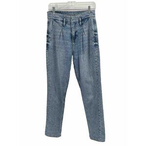 American Eagle Mom Jean Straight Leg Pleated High Rise Light Wash Sz 2 Long